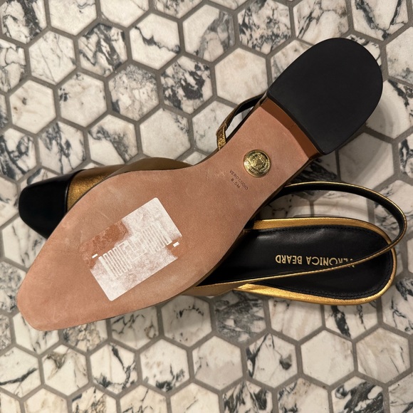 Veronica Beard Black and Gold Heels Never Worn - Picture 4 of 4